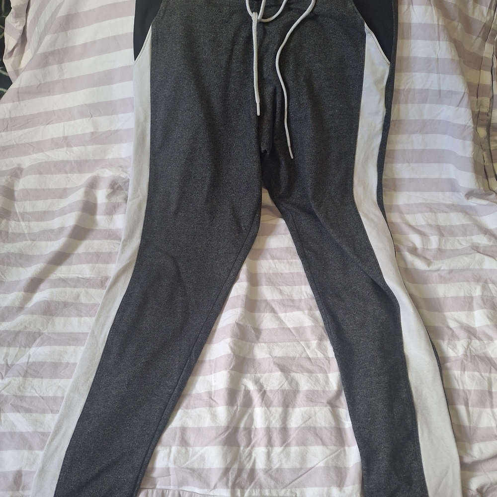 Victorias Secret PINK Yoga Leggings Gray White Stripe Sequin Logo Large